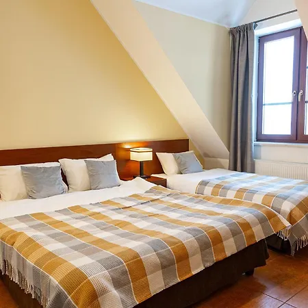 Kikity Siedlisko Z Ladowiskiem *