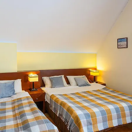 Kikity Siedlisko Z Ladowiskiem Hotel