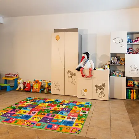 Hotel Kikity Siedlisko Z Ladowiskiem *