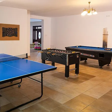 Kikity Siedlisko Z Ladowiskiem Hotel *