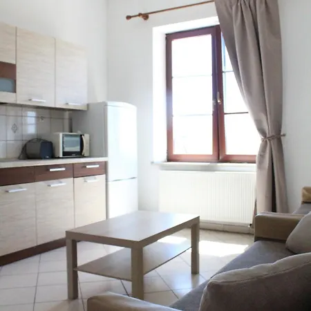 Kikity Siedlisko Z Ladowiskiem Hotel